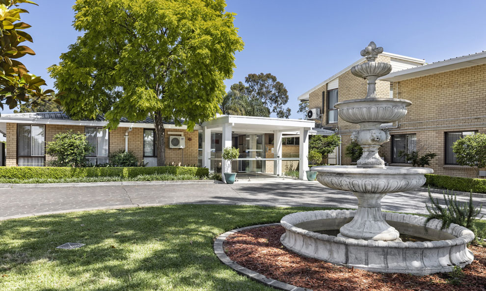 Aged Care Home in Smithfield, Sydney SummitCare